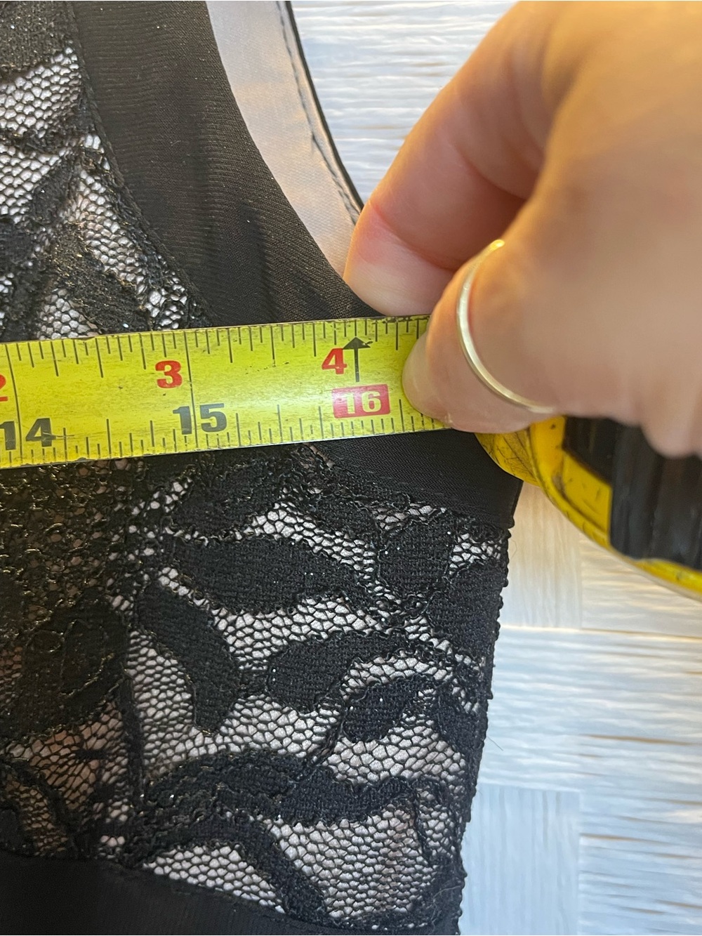 Morgan & Co. Black Lace Fitted Bodice Floor Length Dress Leg Slit Size 5/6 - Picture 4 of 6